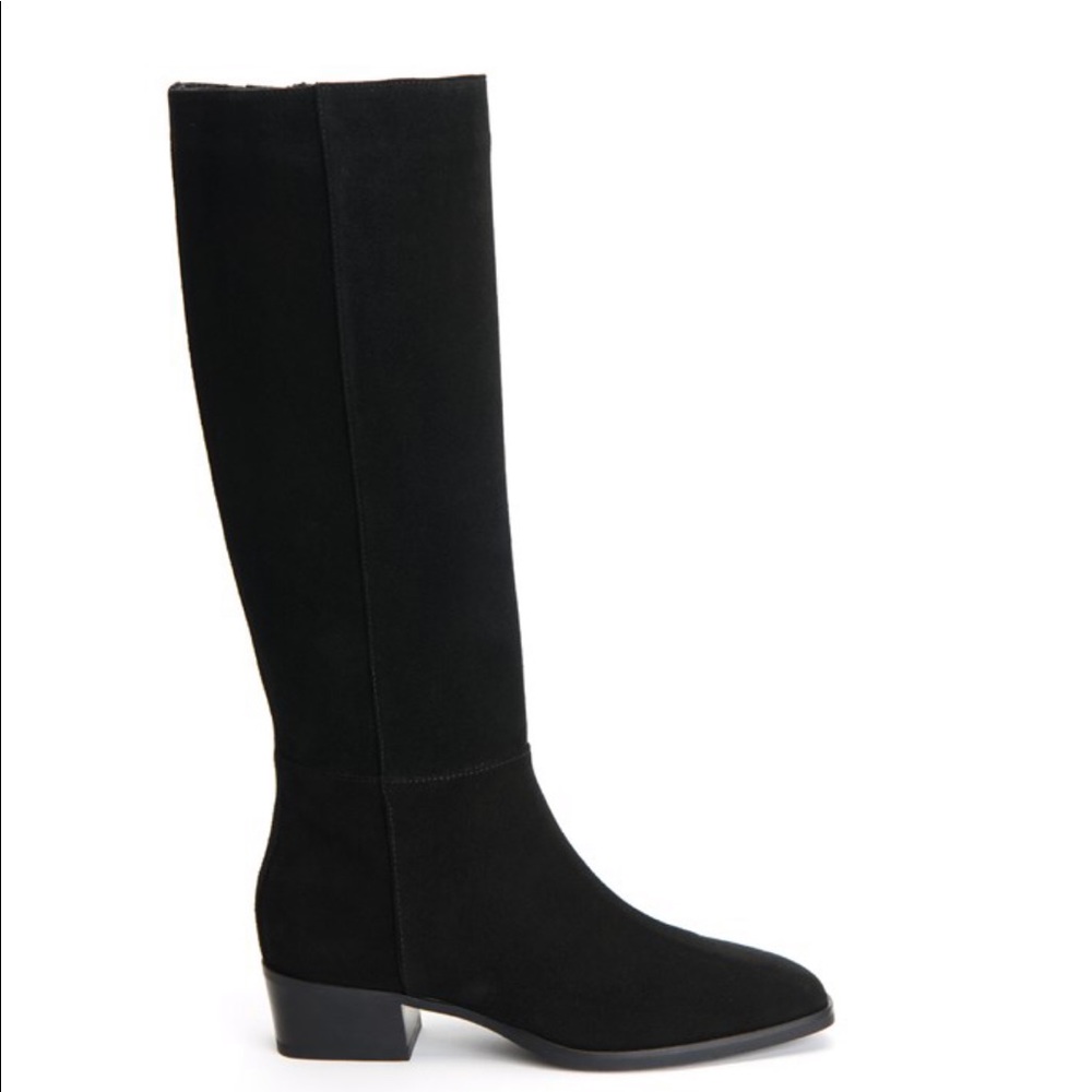 ✈️ **SOLD** Aquatalia Fania Black Suede Boots
